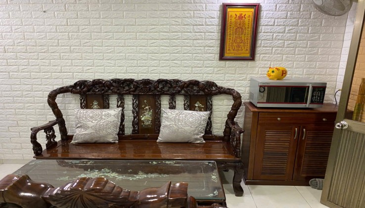 Cho thuê nhà nguyên căn ngõ 260 Bạch Mai, 25m2, 4  tầng, 2 ngủ, 7 Triệu - chỉ cho ở GĐ, KD onl
